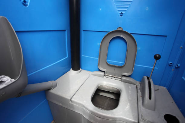 Best VIP or Luxury Restroom Trailers  in Jourdanton, TX